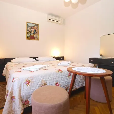 Fuer 5 Personen Ca 62 Qm In Pula, Istrien Istrische Riviera Apartment *